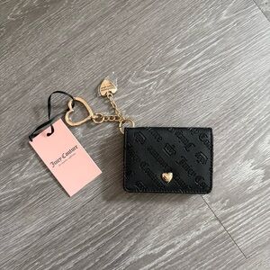 Juicy Couture Cream Card Holder with Gold Heart Charm